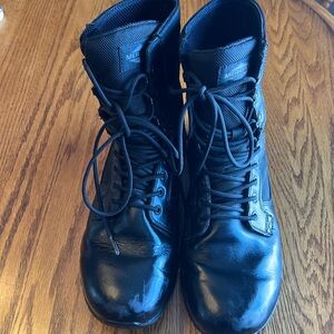 Merrell men’s size 9.5 tactical waterproof boots high top black military
